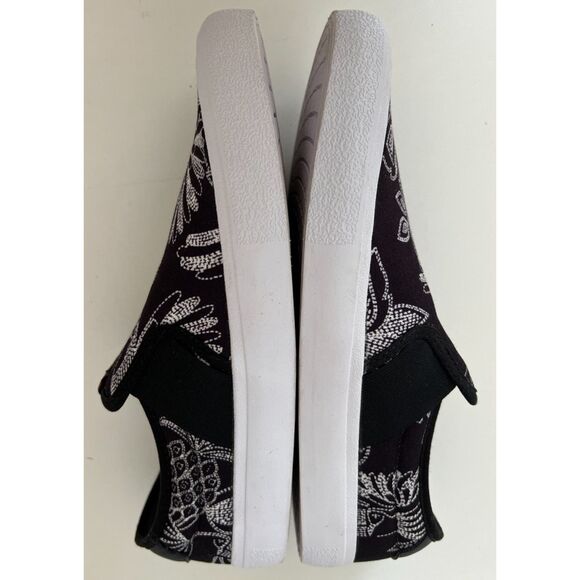 Adidas Vulcraid3R Slip On Unisex Skate Shoes. Size 8.5(M); 10(W) main image 8